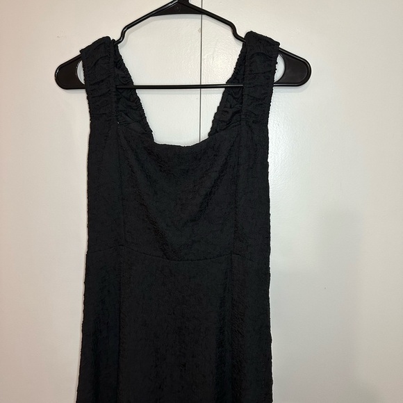 NWT ASTR the Label Crinkle Shoulder Midi Dress Black Women’s M - Picture 4 of 13